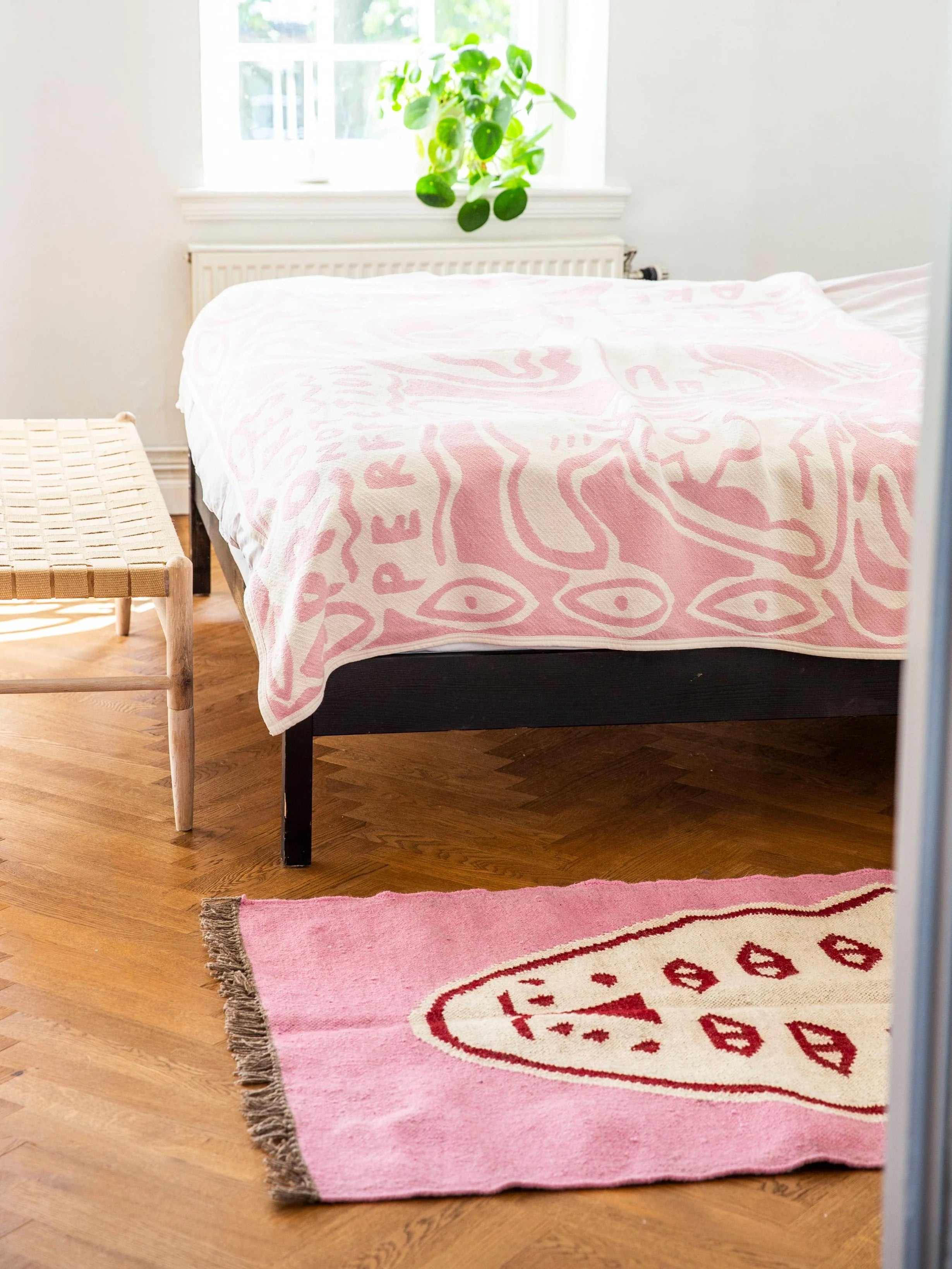 The Protector / flatweave rug-SQ0378890