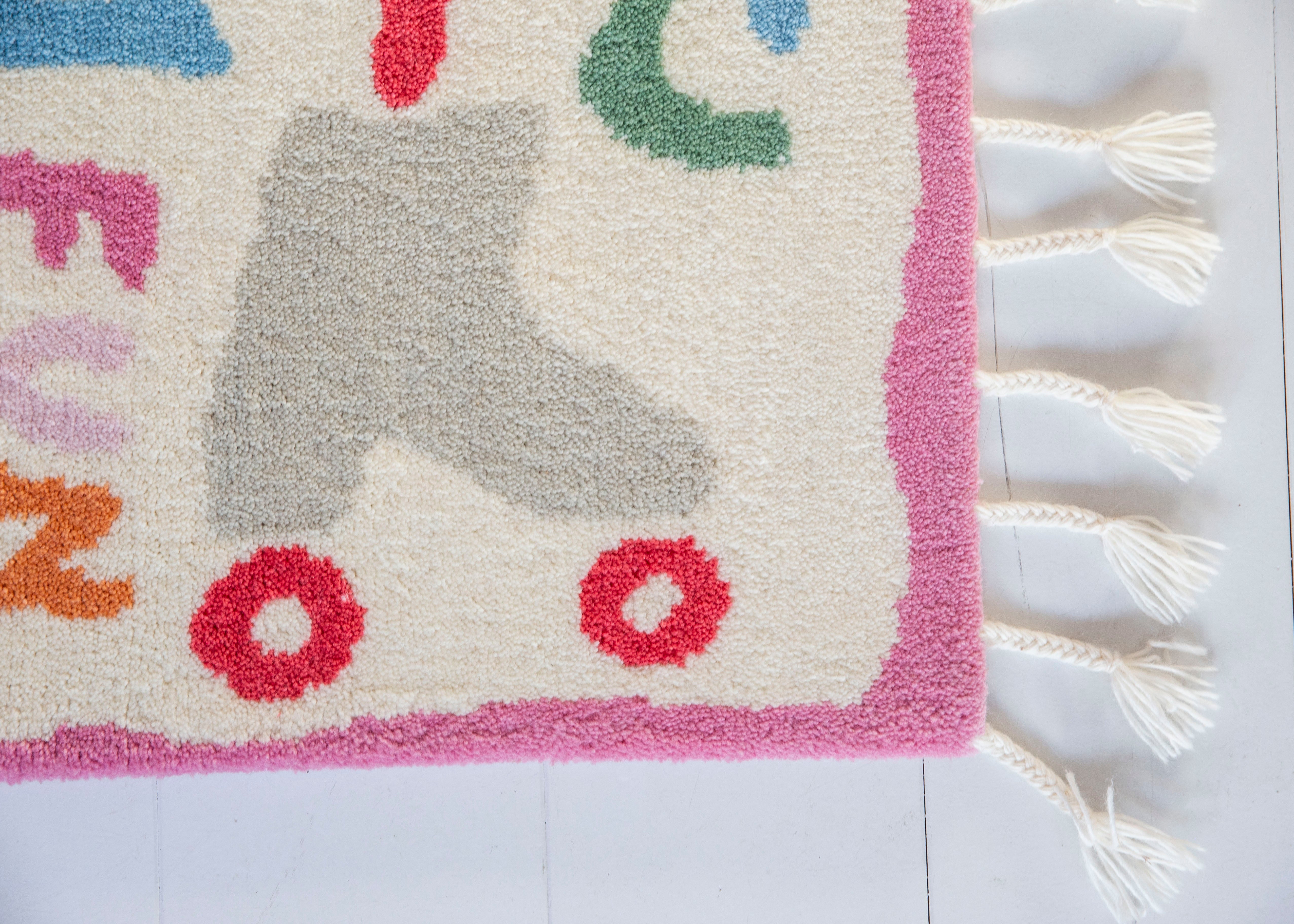 Grow with the flow / wool rug small