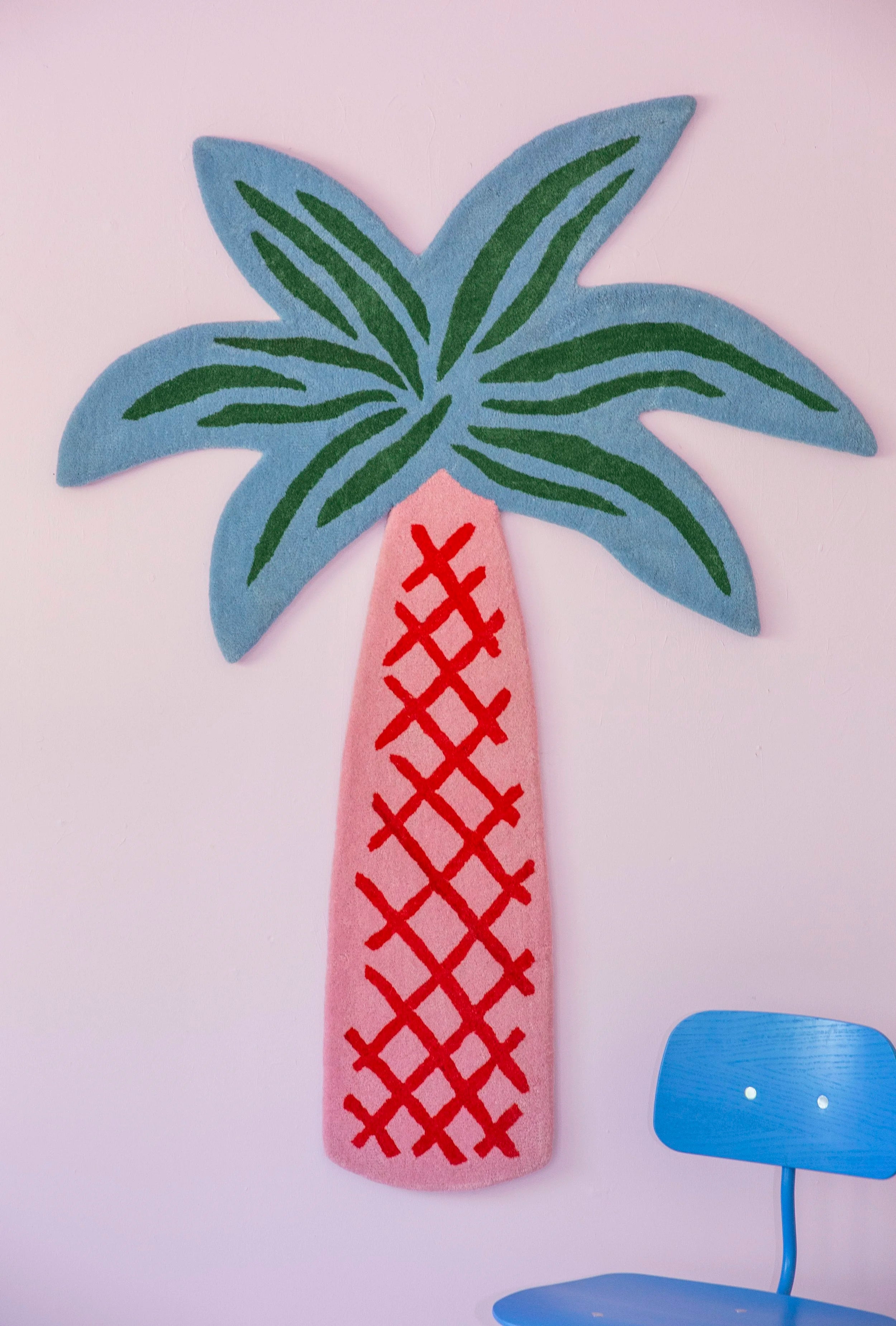 Palm tree / tufted rug / blue & pink