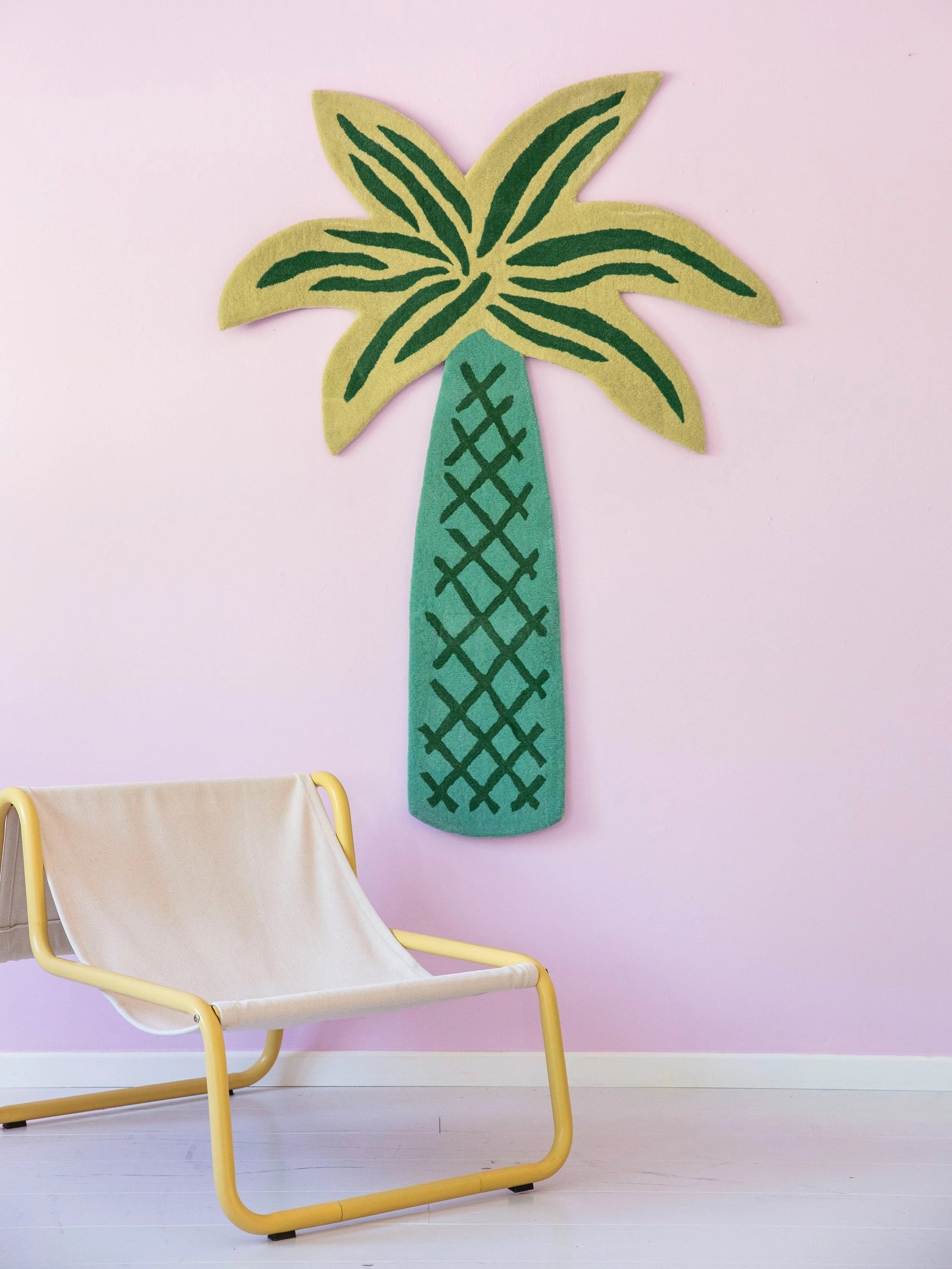 Palm tree / tufted rug /green