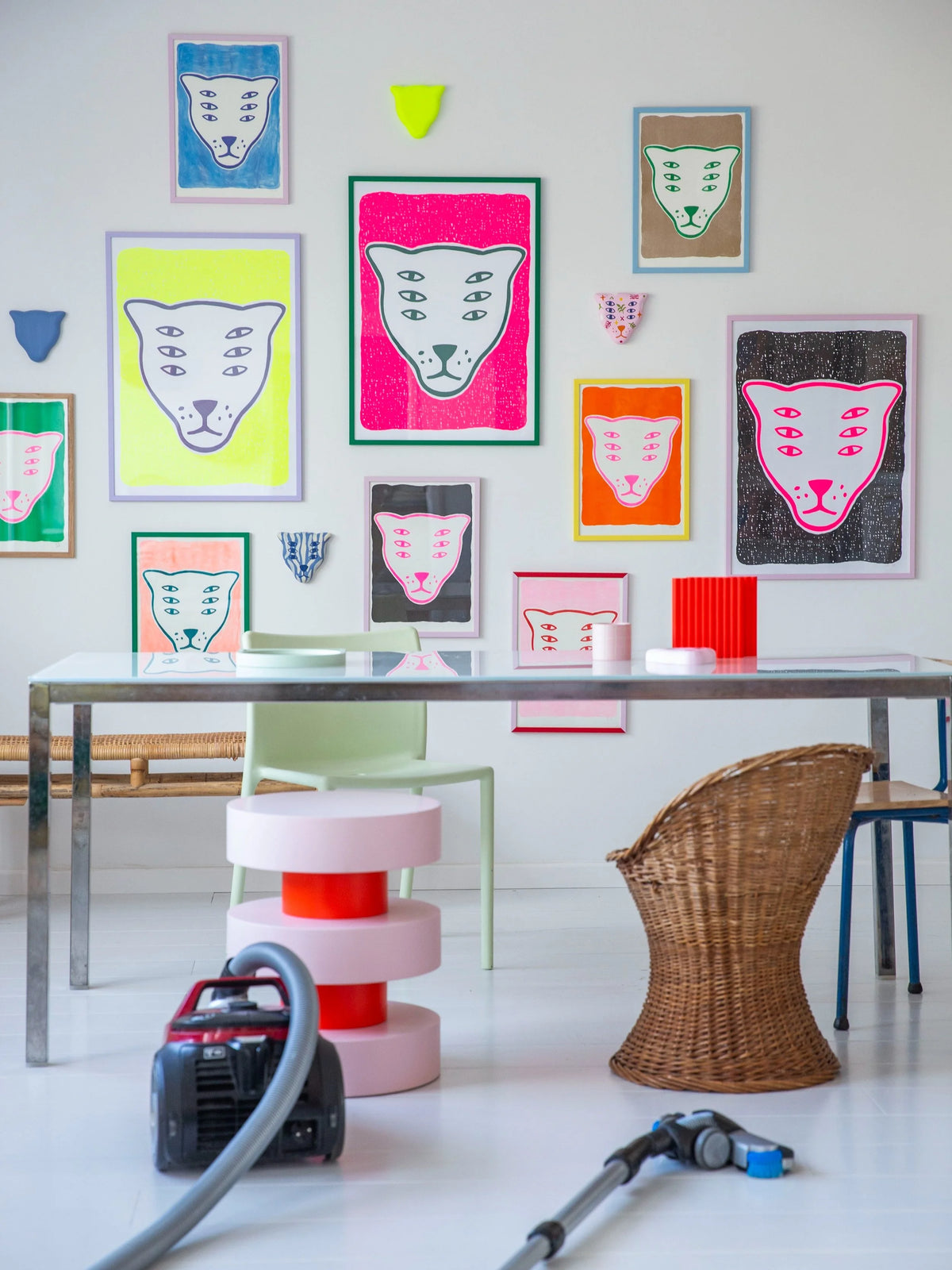 The Protector / fluorescent pink / screenprint