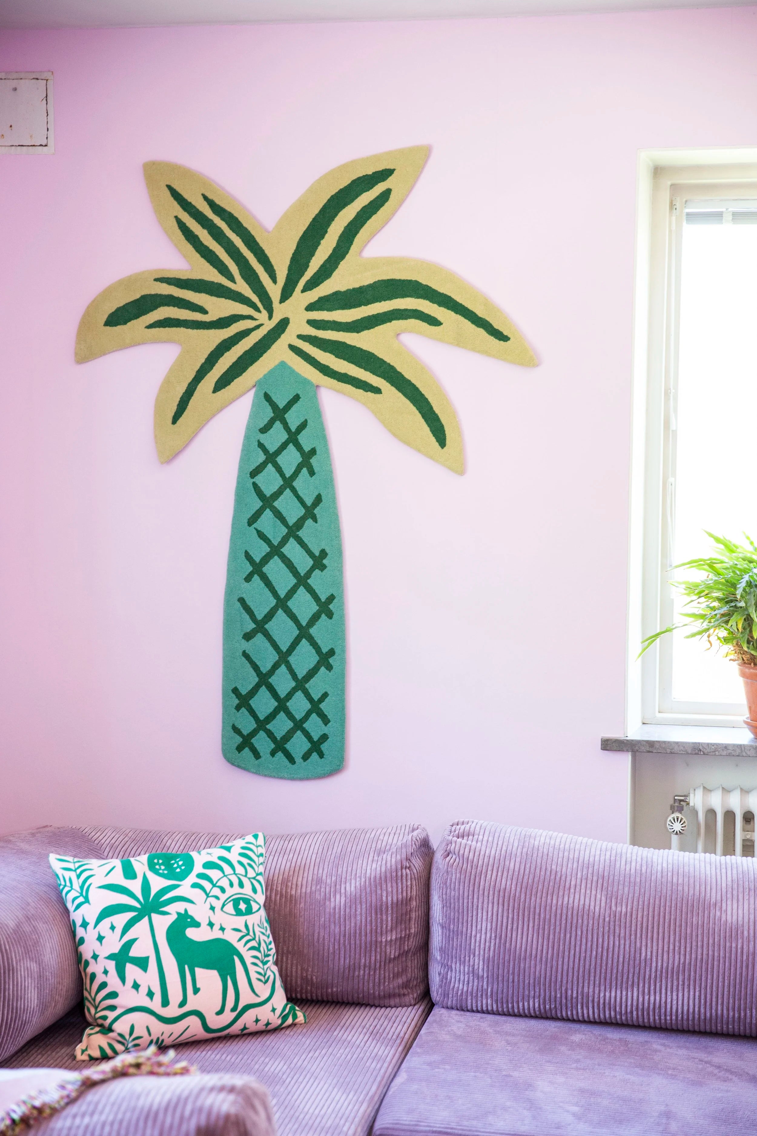 Palm tree / tufted rug /green