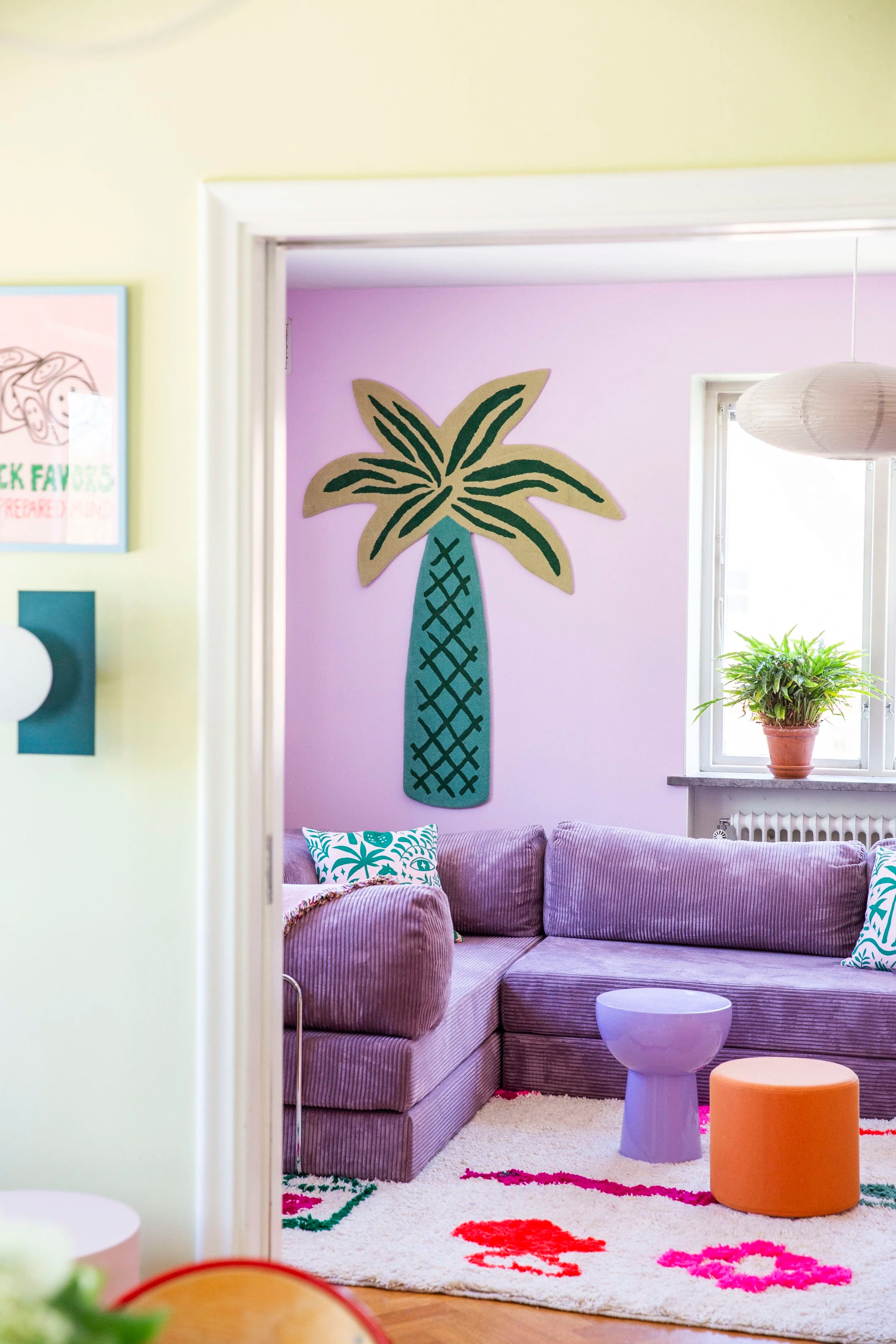 Palm tree / tufted rug /green