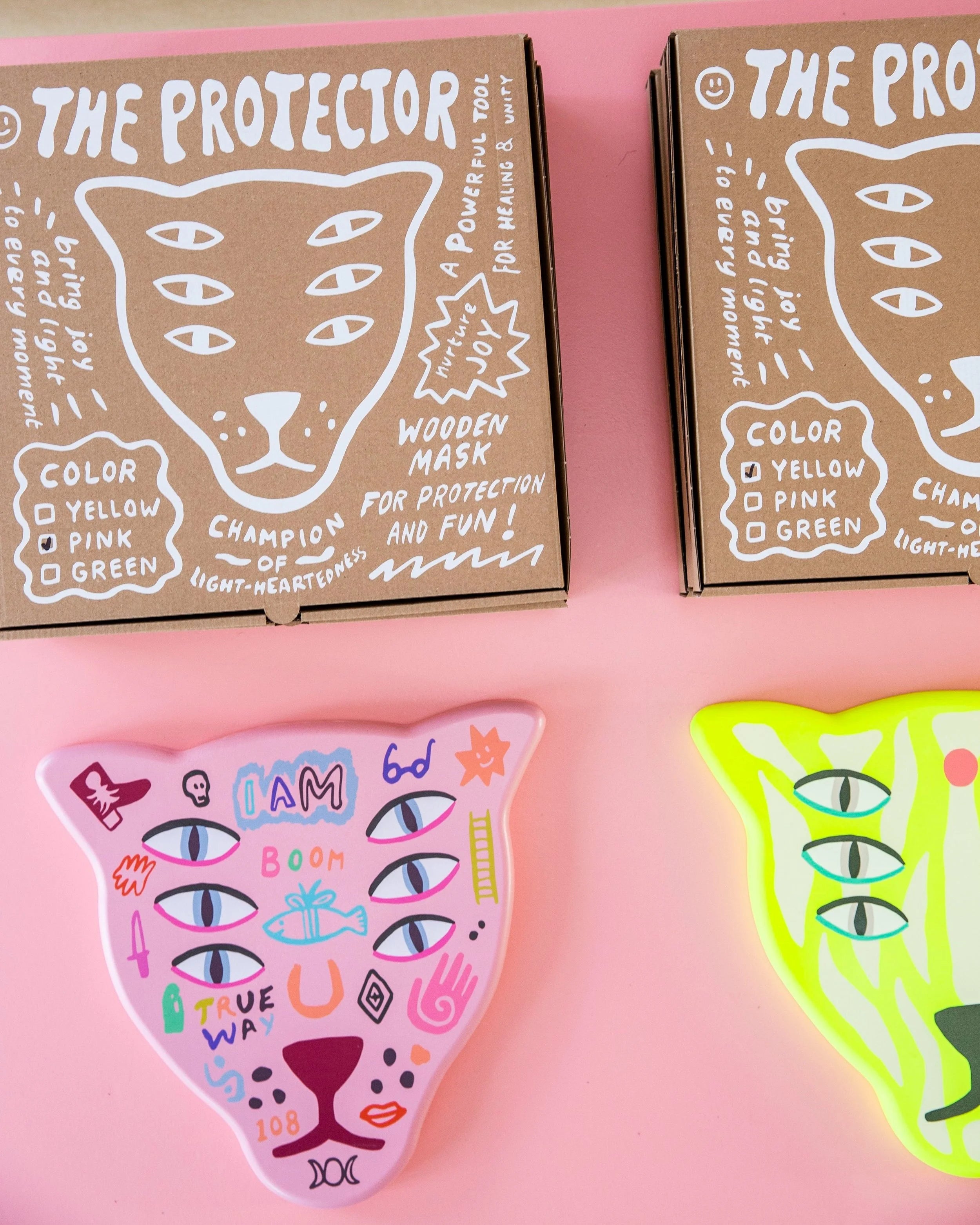 The Protector / wooden mask pink
