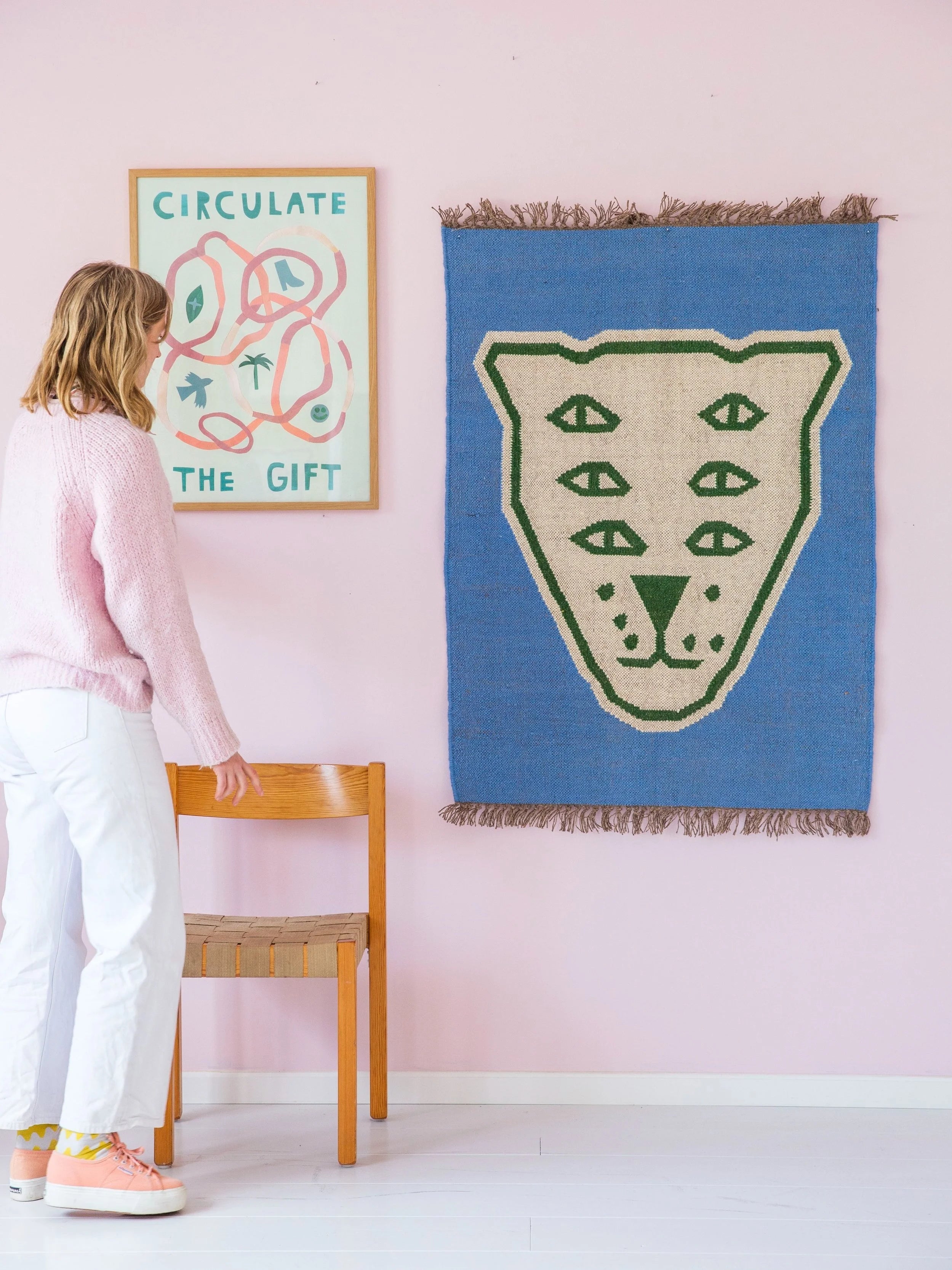 Circulate the Gift