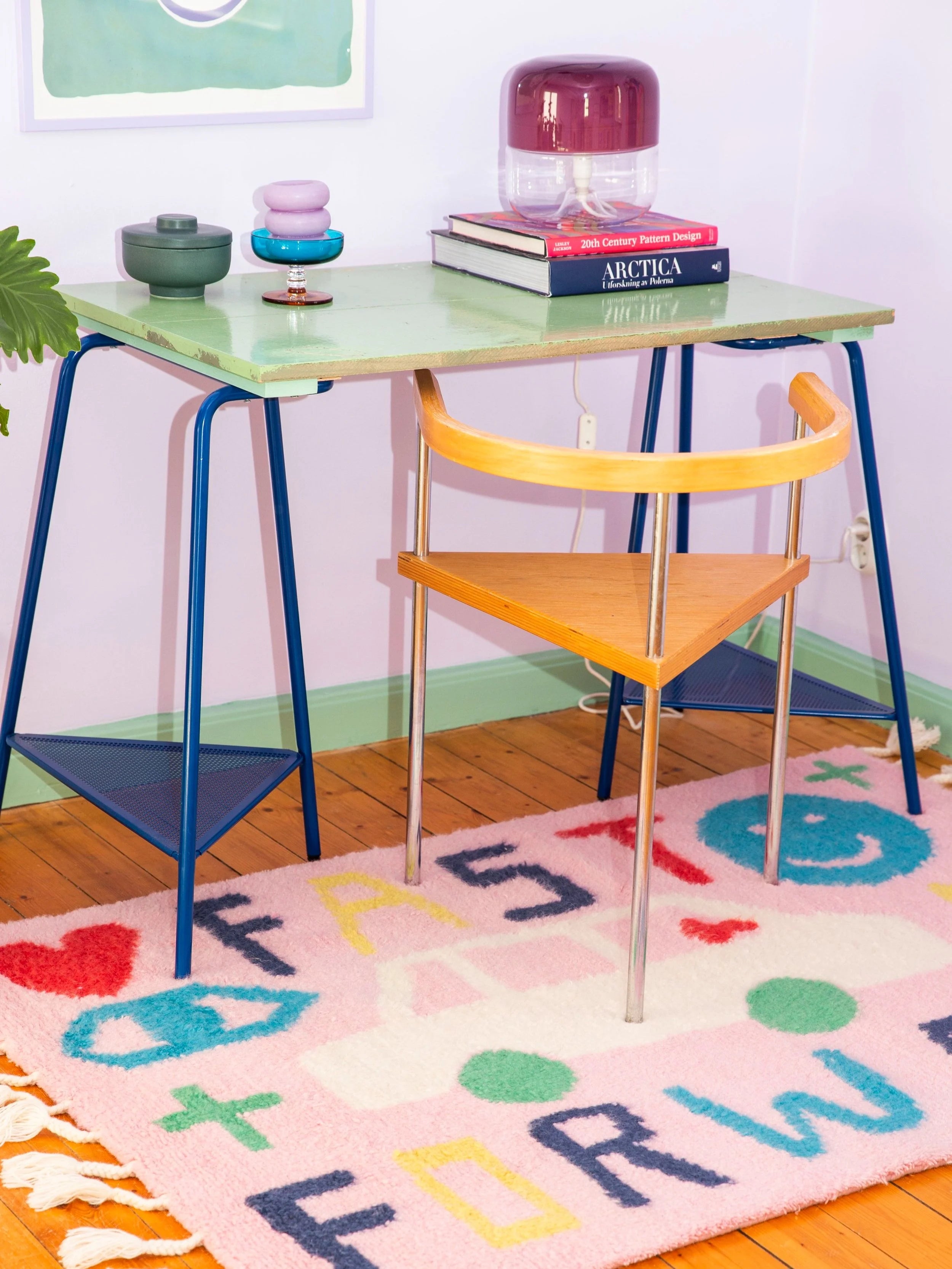 Fast Forward / wool rug small