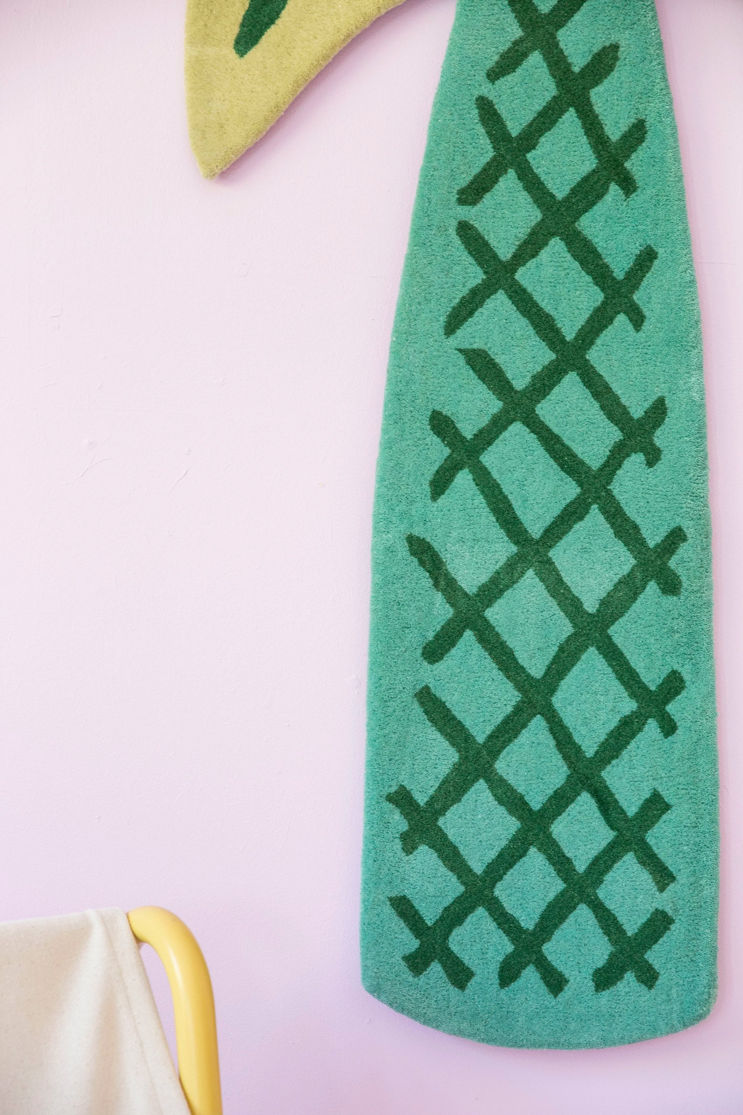 Palm tree / tufted rug /green