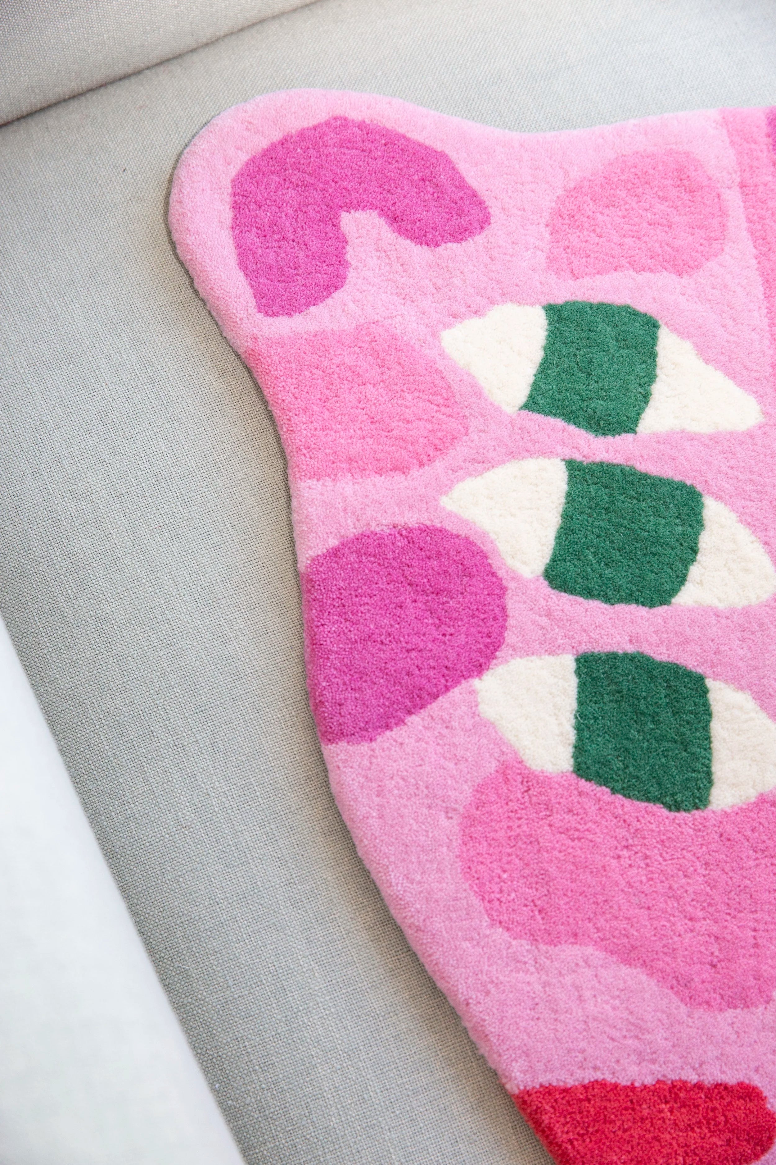 The Protector / tufted rug / pink & red