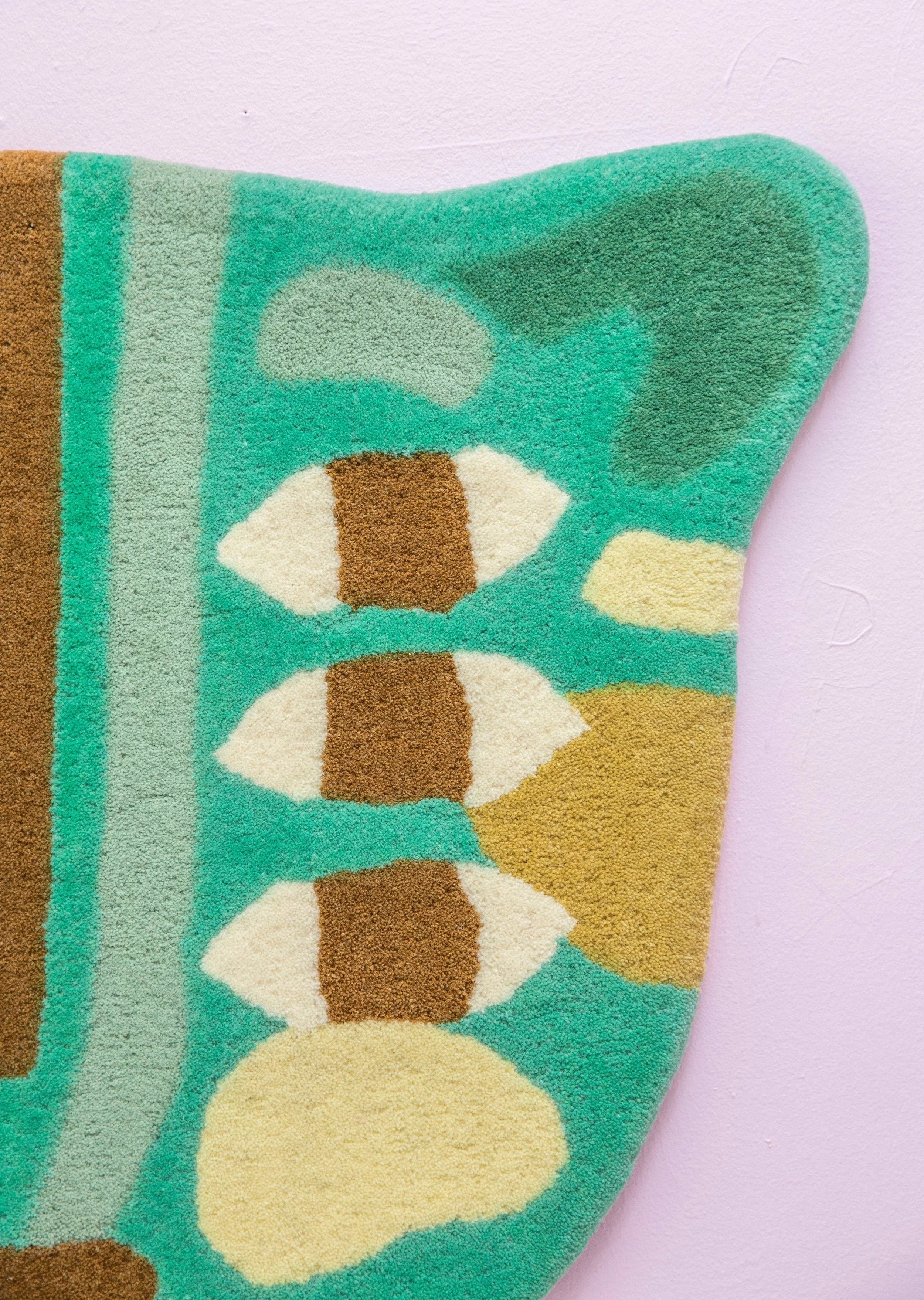 The Protector / tufted rug /green