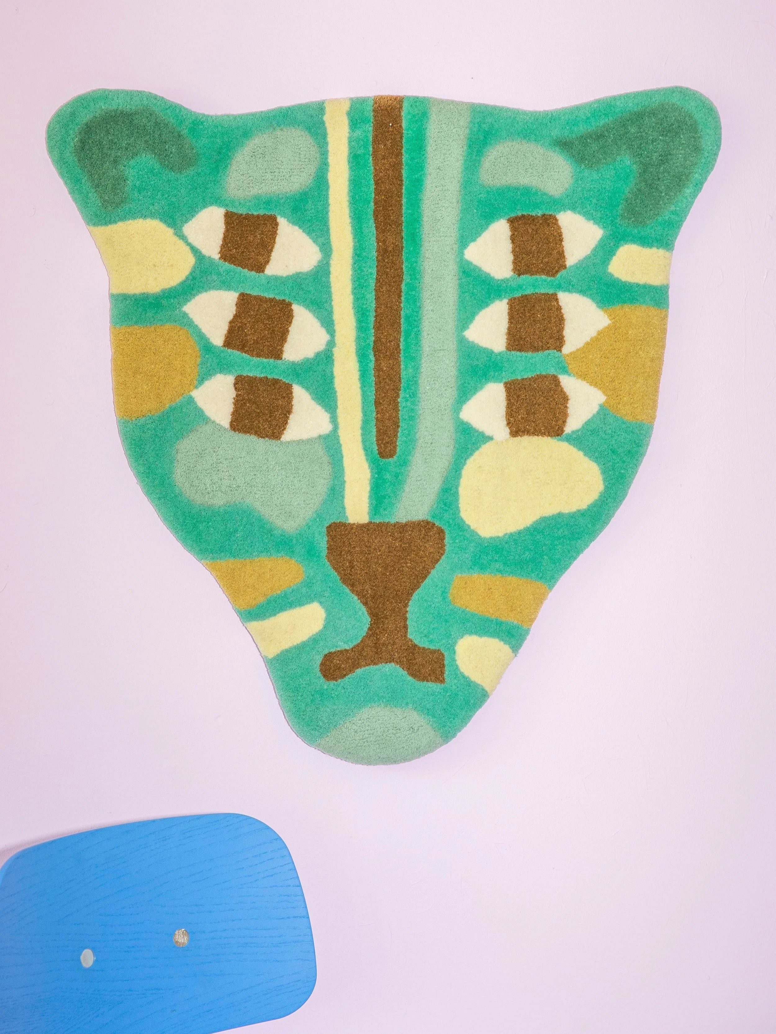 The Protector / tufted rug /green