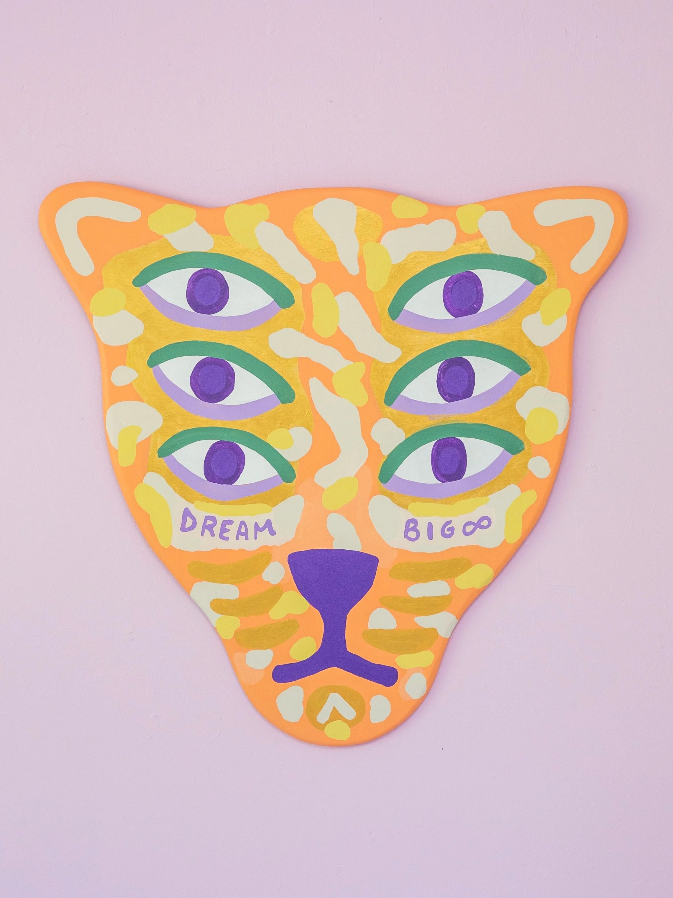Protector sculpture XL / Dream Big