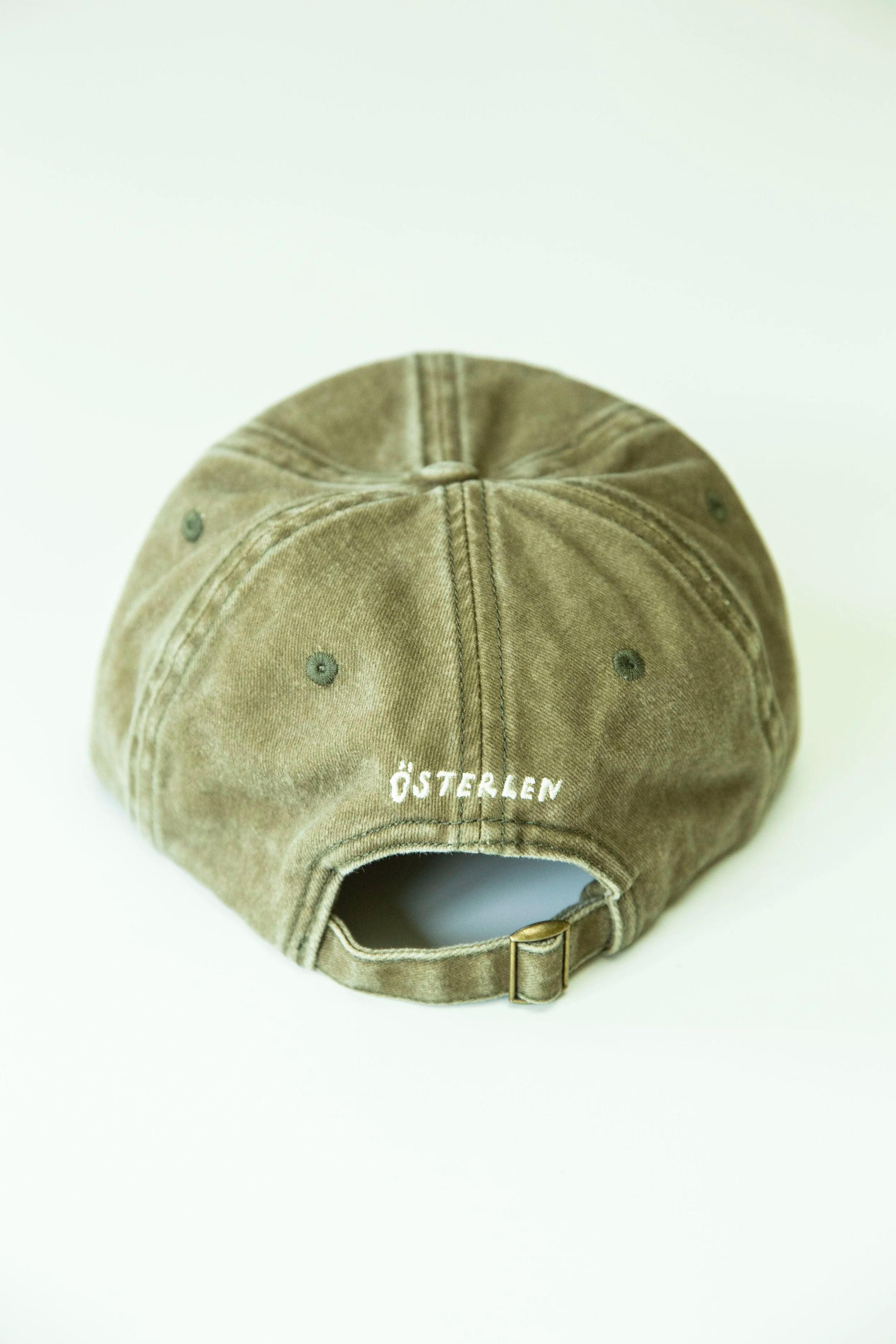 Smooth East cap