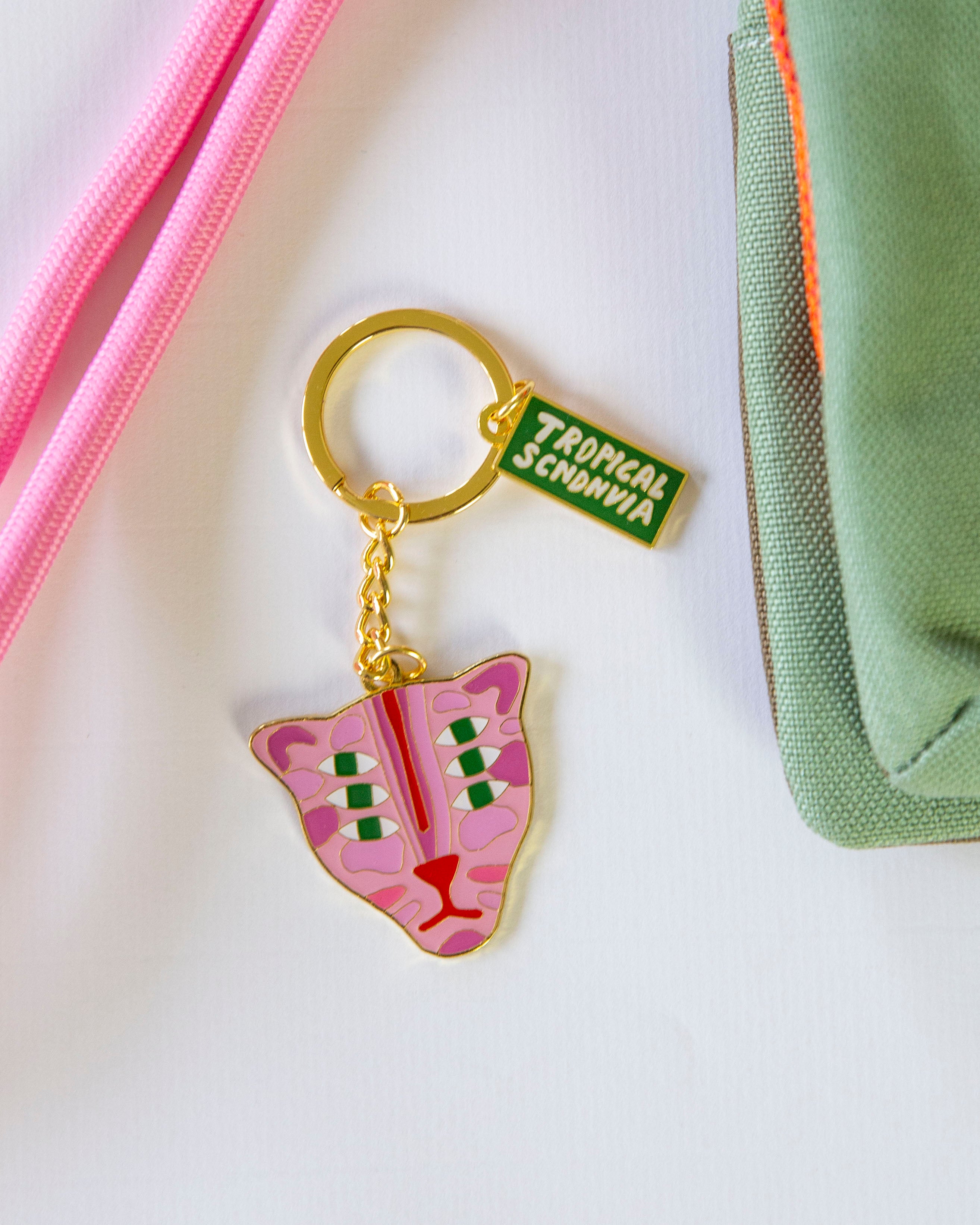 Protector keychain pink