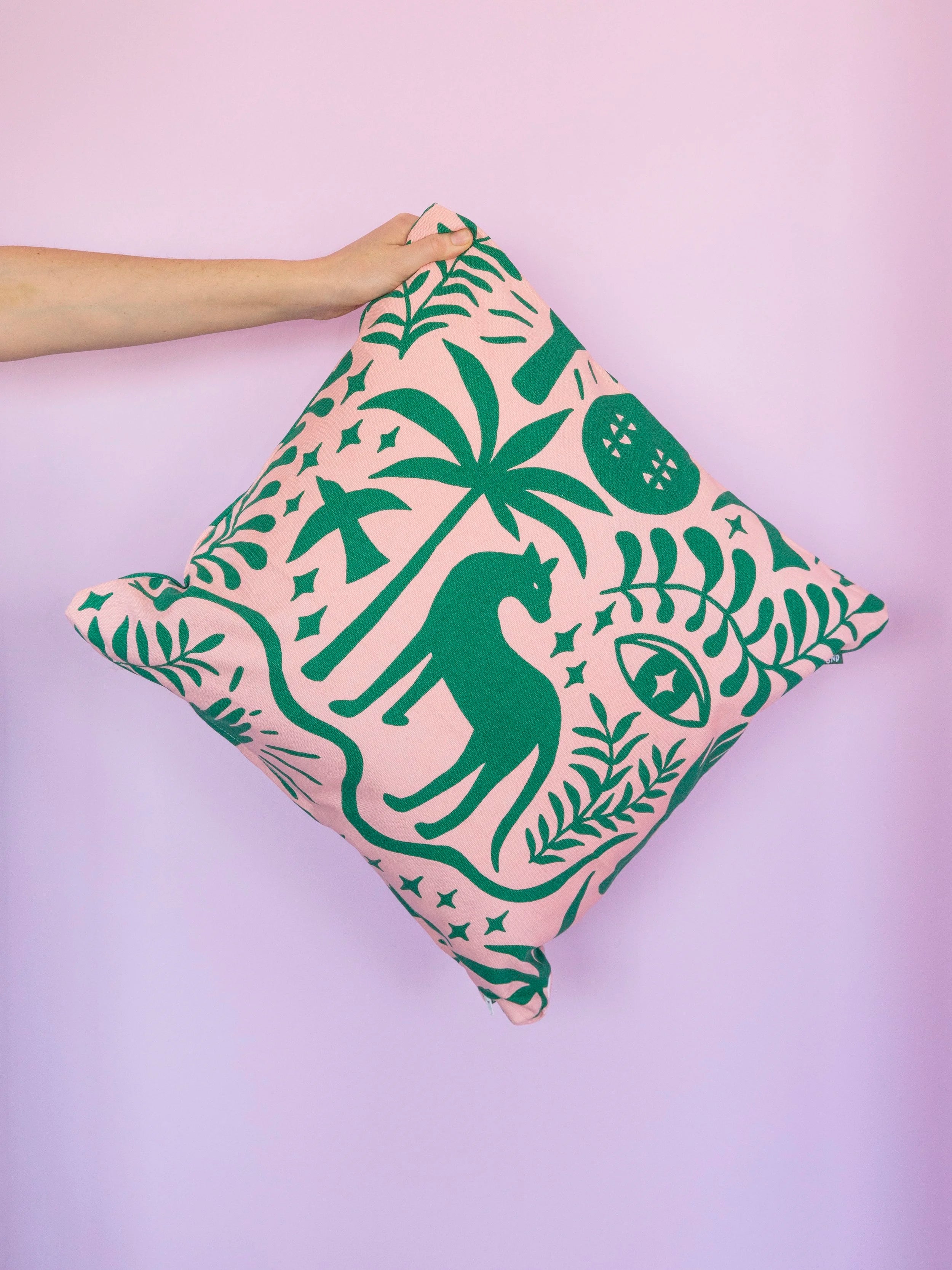 Totem Animal Garden / cushion cover
