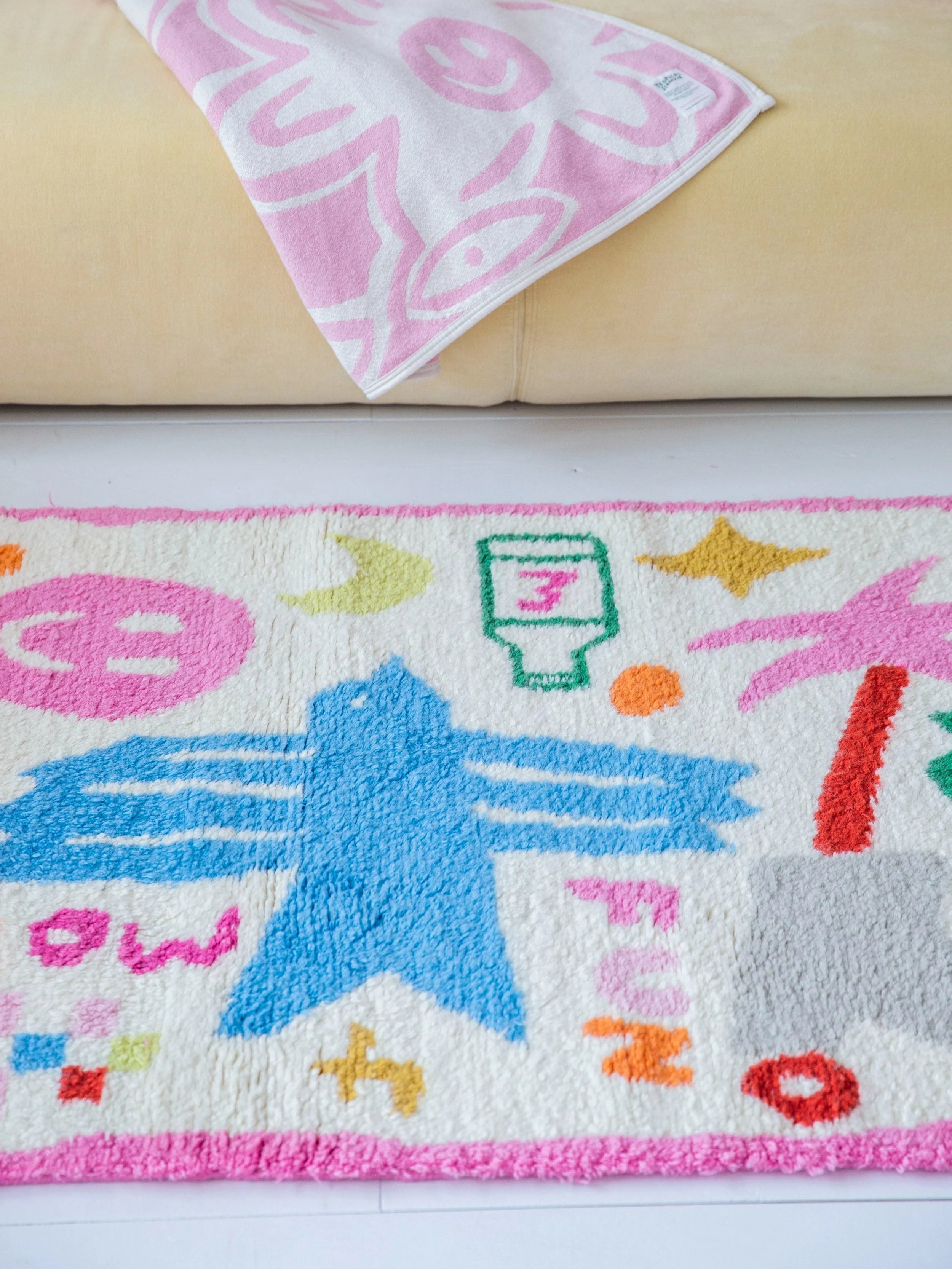 Grow with the flow / wool rug small