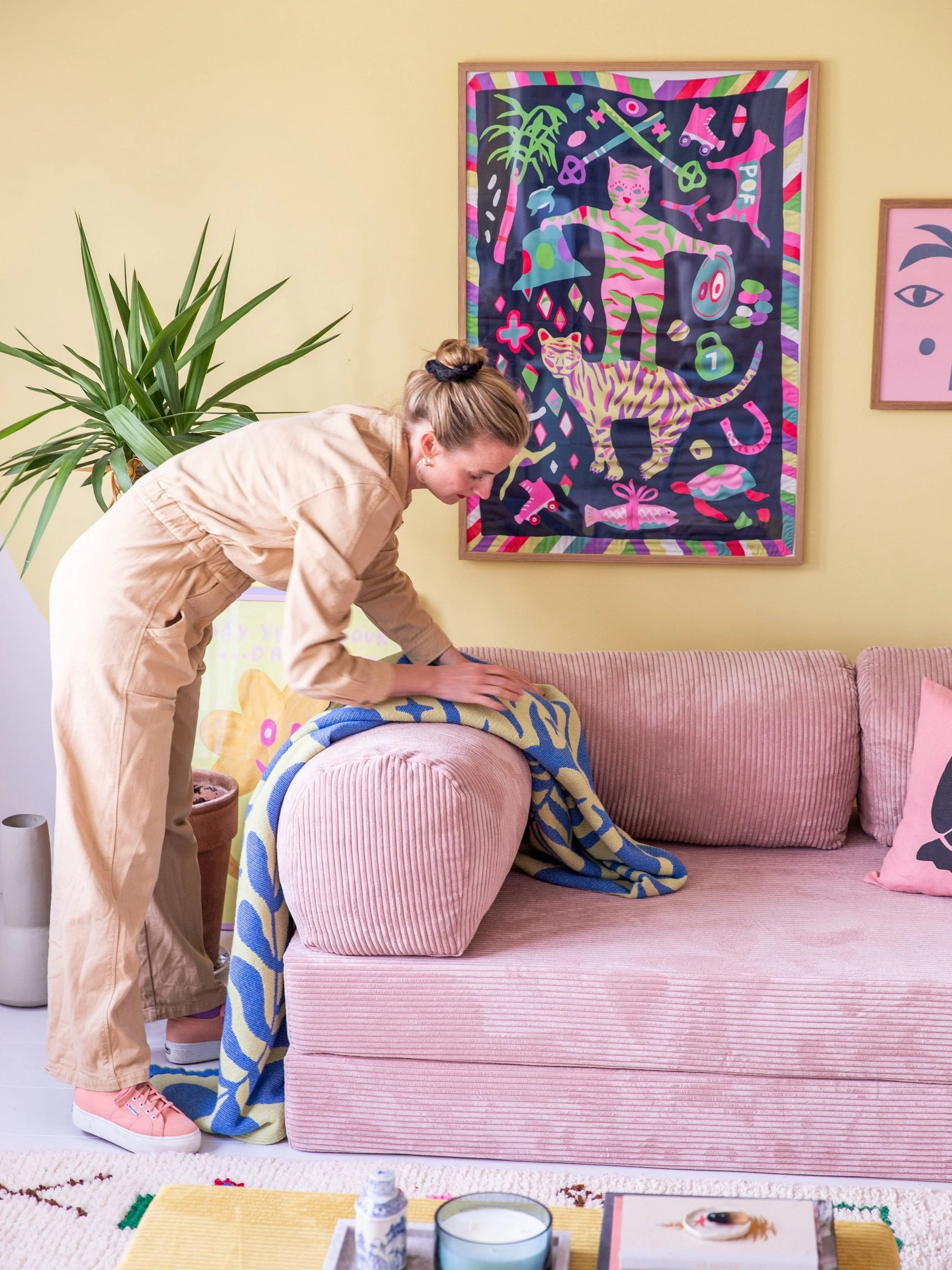 Totem animal garden / cotton blanket / lime & blue