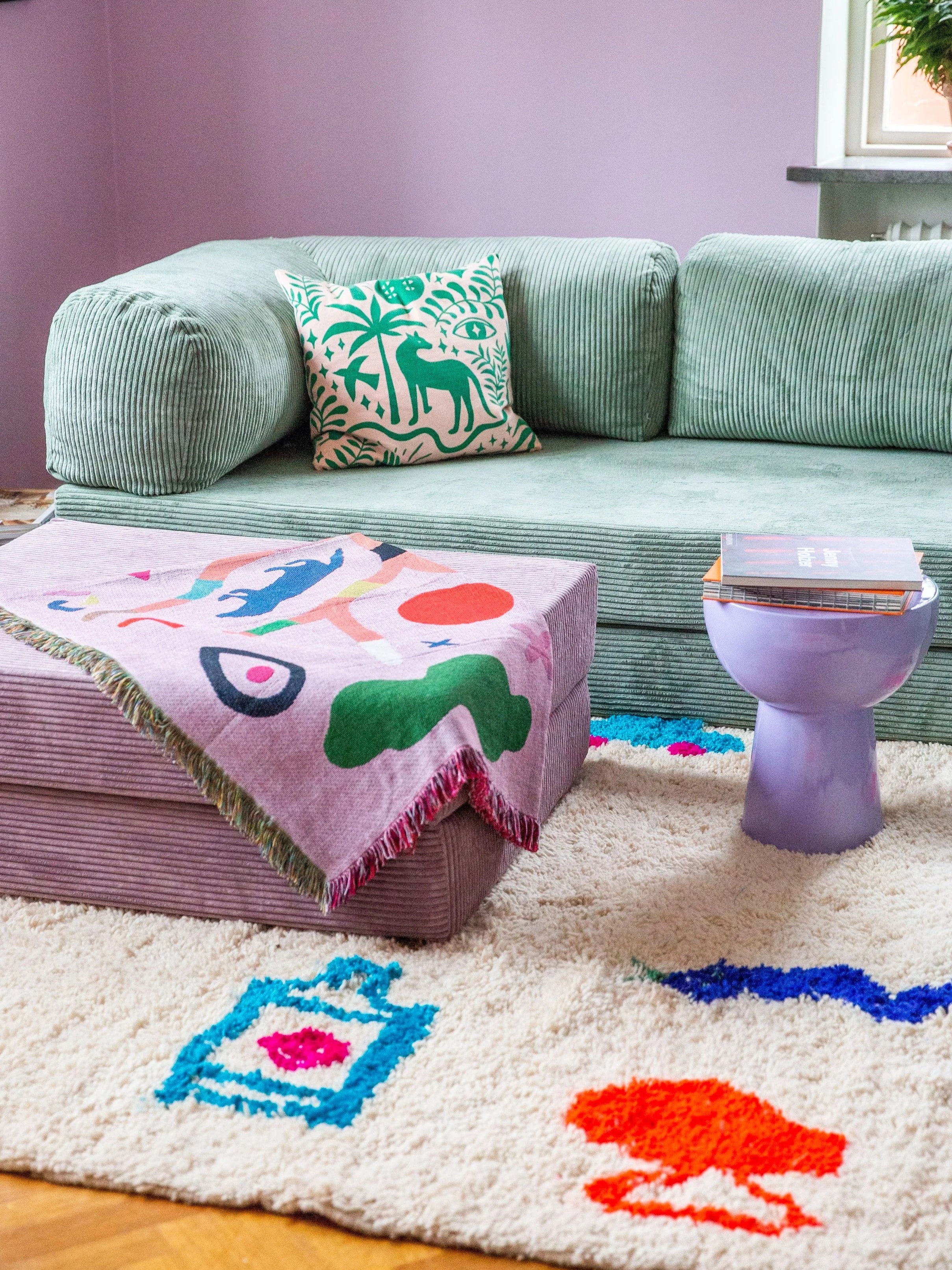 Totem Animal Garden / cushion cover