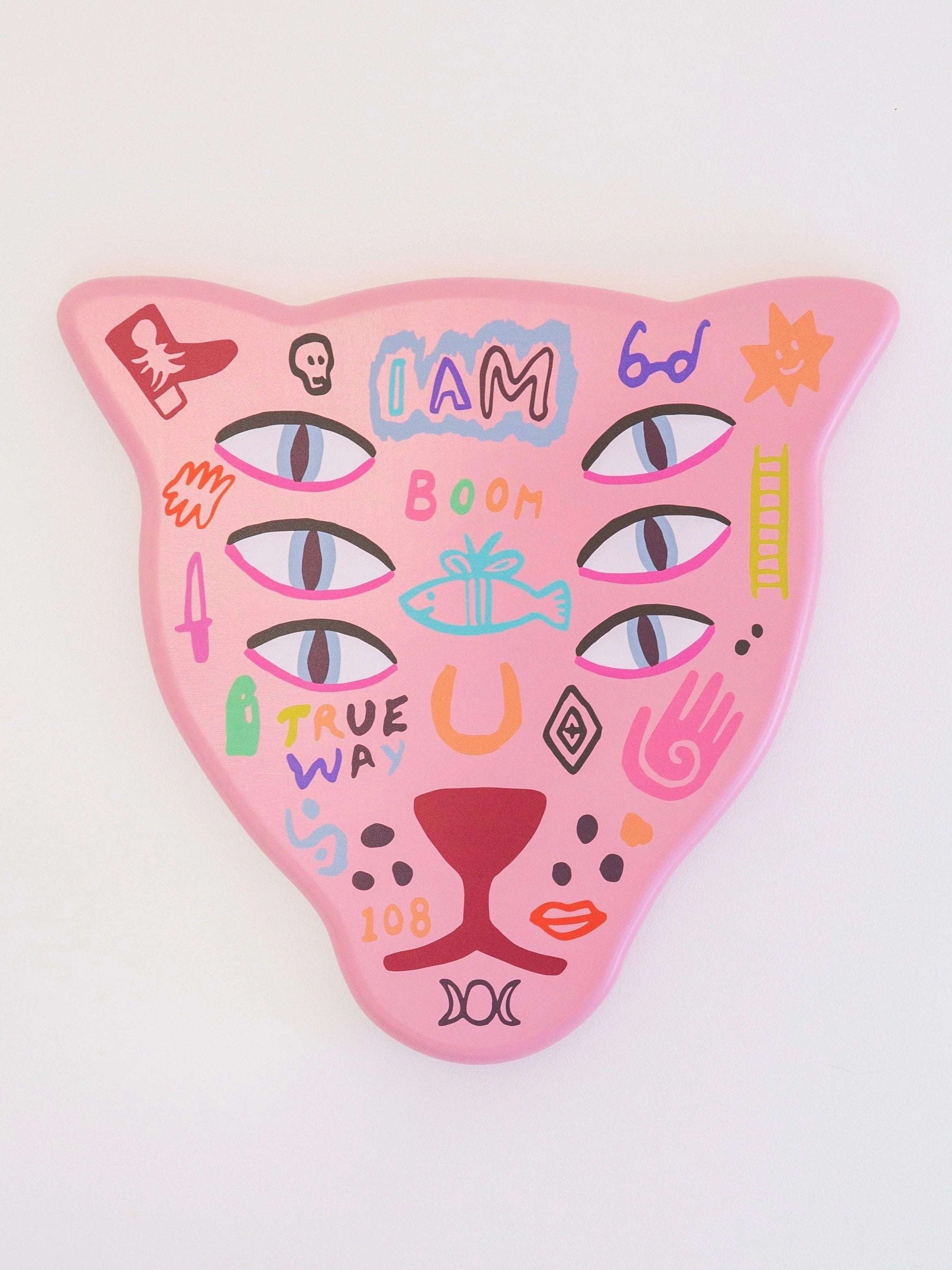 The Protector / wooden mask pink
